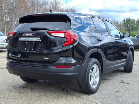 Used 2023 GMC Terrain SLE w/ LPO, Floor Liner Package AWD/4WD image 4