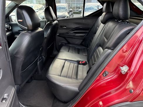 Used 2020 Nissan Kicks SR w/ SR Premium Package FWD image 14