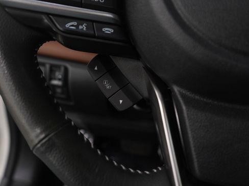 Used 2023 Subaru Forester Touring image 31