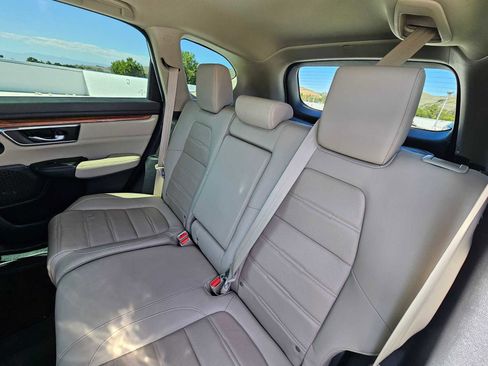 Used 2021 Honda CR-V Touring image 17