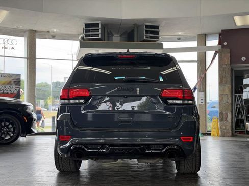 Used 2018 Jeep Grand Cherokee SRT w/ Trailer Tow Group IV AWD/4WD image 10