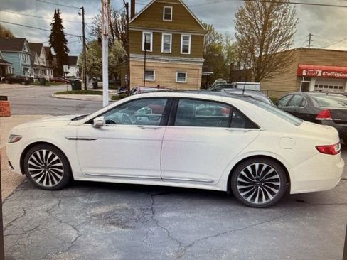 Used 2017 Lincoln Continental Black Label w/ Climate Package AWD/4WD image 3