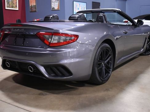 Used 2018 Maserati GranTurismo Sport image 9