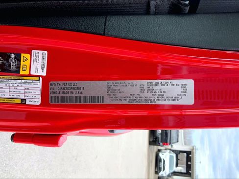 Used 2024 Jeep Wrangler Sahara w/ Safety Group image 34