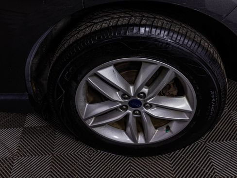 Used 2018 Ford Edge SEL w/ Equipment Group 201A image 44