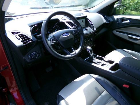 Used 2019 Ford Escape SEL AWD/4WD image 14