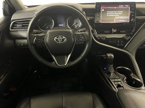 Used 2022 Toyota Camry SE w/ Cold Weather Package FWD image 12