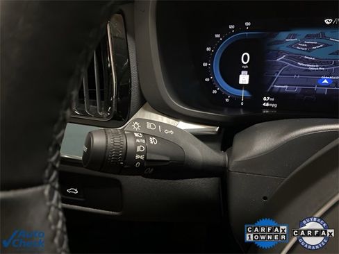 Used 2025 Volvo XC60 B5 Plus image 35