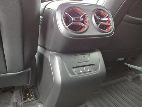 Used 2024 Chevrolet Blazer EV RS image 32