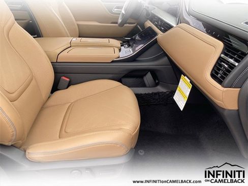 New 2026 INFINITI QX80 Luxe image 11