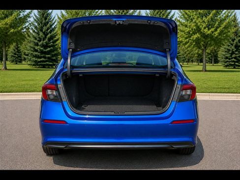 Used 2024 Honda Civic Sport image 6