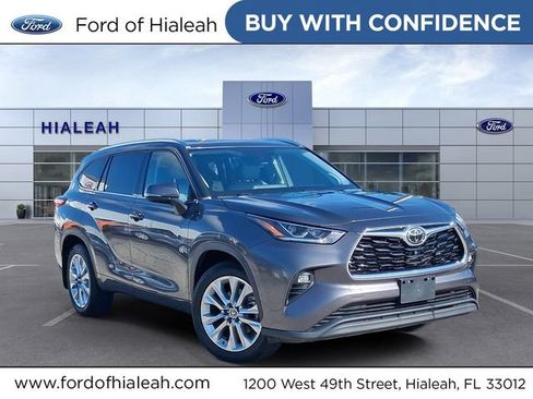 Used 2021 Toyota Highlander Limited AWD/4WD image 1