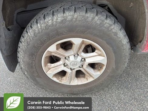 Used 2018 Toyota 4Runner SR5 Premium image 5