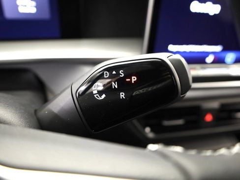 New 2026 Volkswagen Tiguan SE image 27