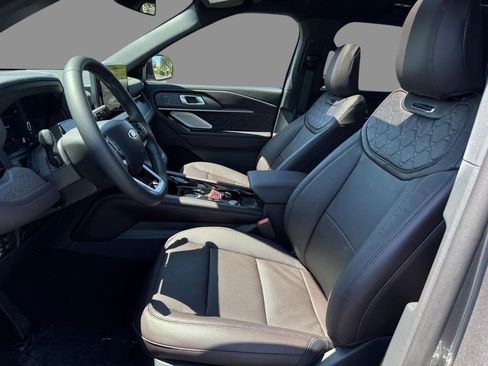 New 2026 Ford Explorer Platinum AWD/4WD image 16