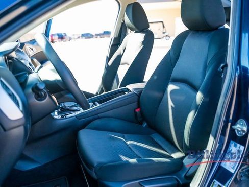 Used 2017 MAZDA MAZDA3 Sport image 10