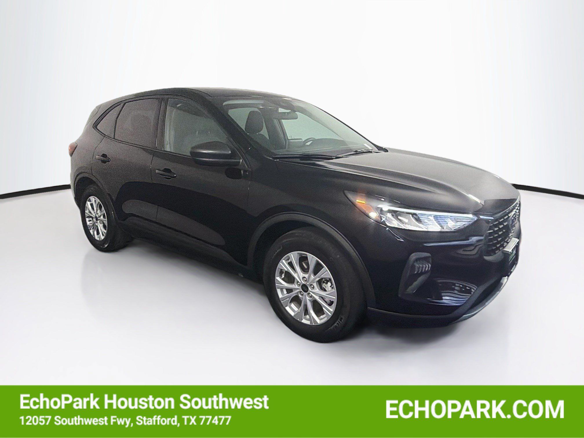 Used 2025 Ford Escape Active FWD image 1