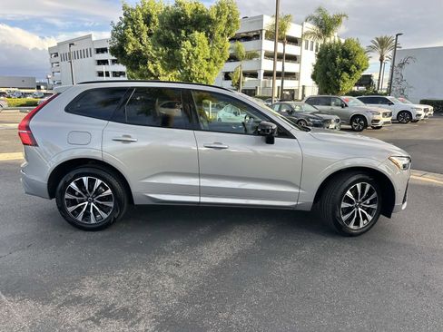 Certified 2025 Volvo XC60 B5 Plus image 3