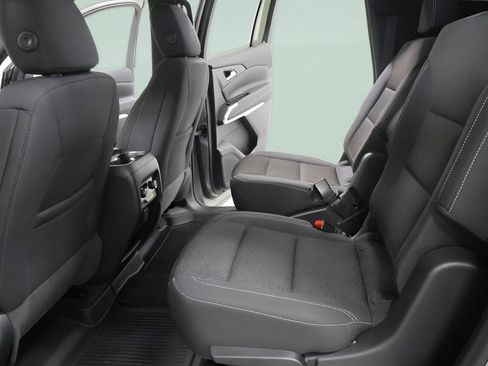 Used 2024 Chevrolet Traverse LT w/ Midnight/Sport Edition AWD/4WD image 30