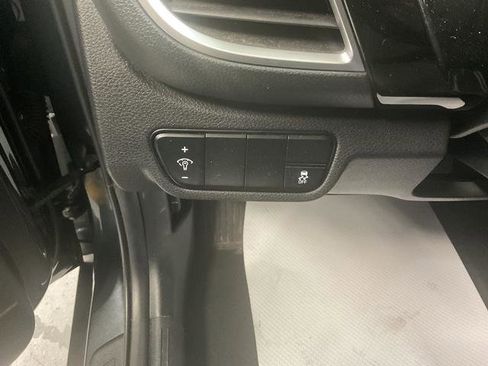 Used 2024 Kia Seltos X-Line AWD/4WD image 11