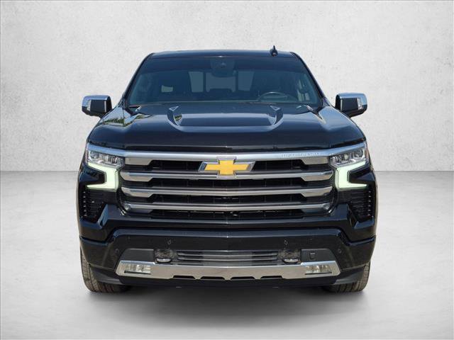 Used 2023 Chevrolet Silverado 1500 High Country w/ Technology Package AWD/4WD image 2