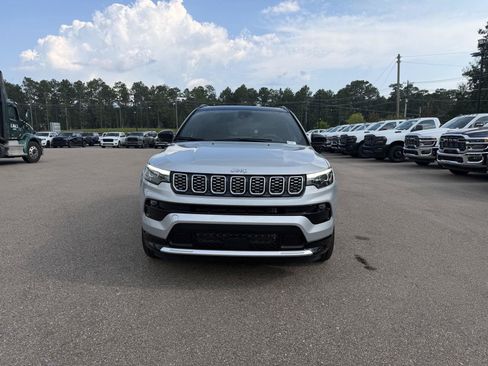 Certified 2025 Jeep Compass Limited w/ Elite Group AWD/4WD image 2