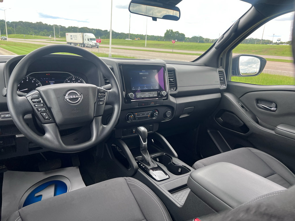 Used 2023 Nissan Frontier SV w/ Midnight Edition Package RWD image 15