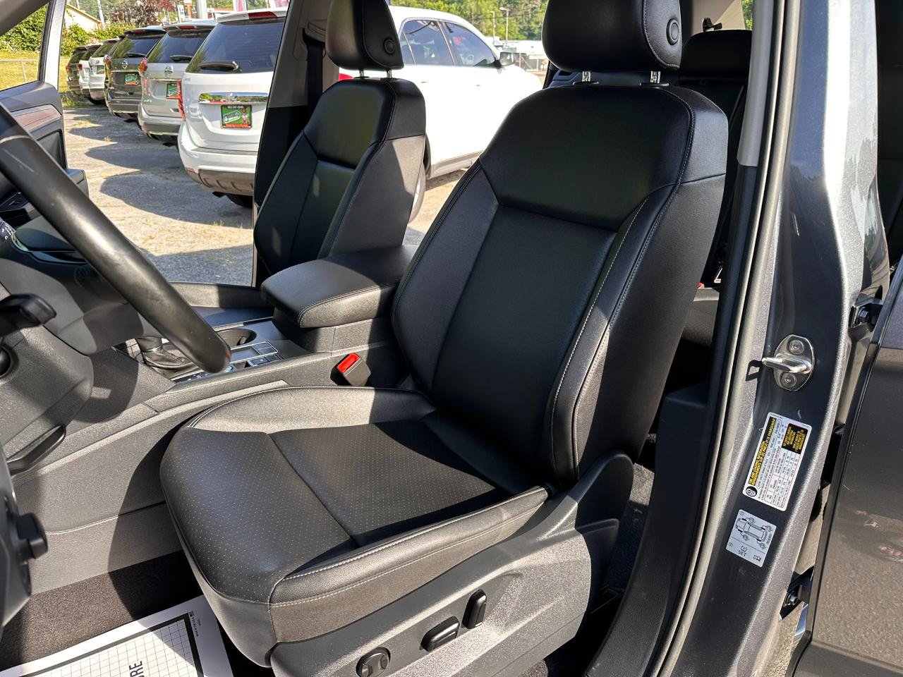 Used 2018 Volkswagen Atlas SE FWD image 13