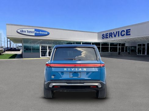 Used 2023 Rivian R1S Adventure AWD/4WD image 7