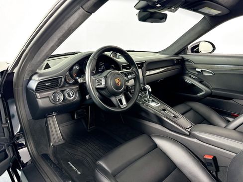 Used 2019 Porsche 911 Turbo S AWD/4WD image 9