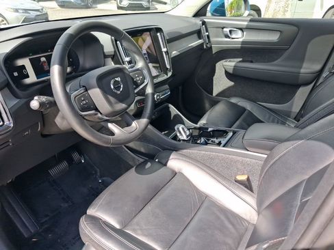 Used 2023 Volvo XC40 B4 Plus w/ Driver Assist Package FWD image 13