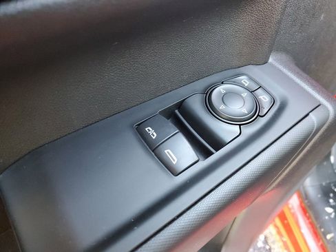 Certified 2025 Chevrolet Silverado 1500 W/T image 25