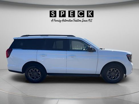 Certified 2025 Ford Expedition Active AWD/4WD image 7