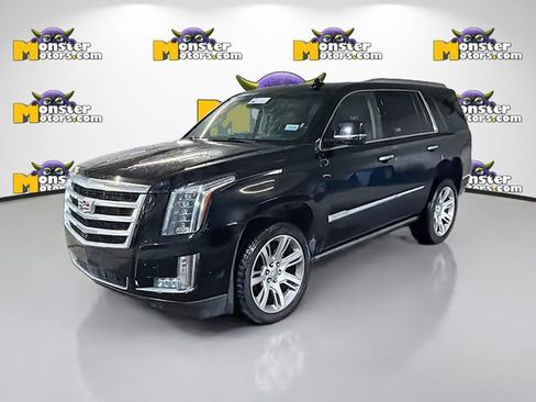 Used 2017 Cadillac Escalade Premium Luxury image 1