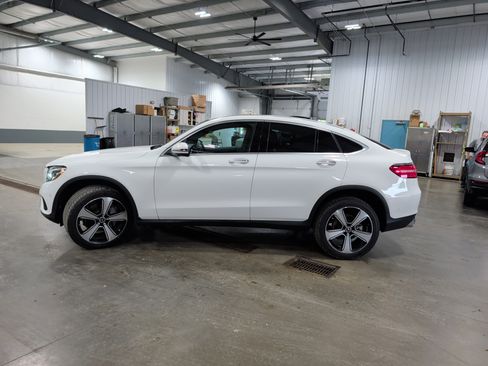 Used 2019 Mercedes-Benz GLC 300 4MATIC Coupe image 5