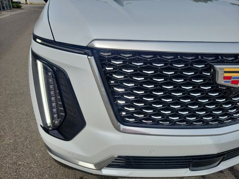 New 2026 Cadillac Escalade Luxury image 24