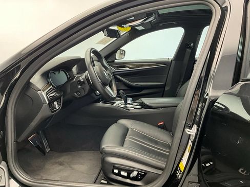 Used 2018 BMW 540i xDrive w/ M Sport Package AWD/4WD image 6