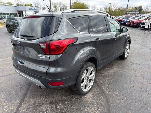 Used 2019 Ford Escape Titanium AWD/4WD image 3