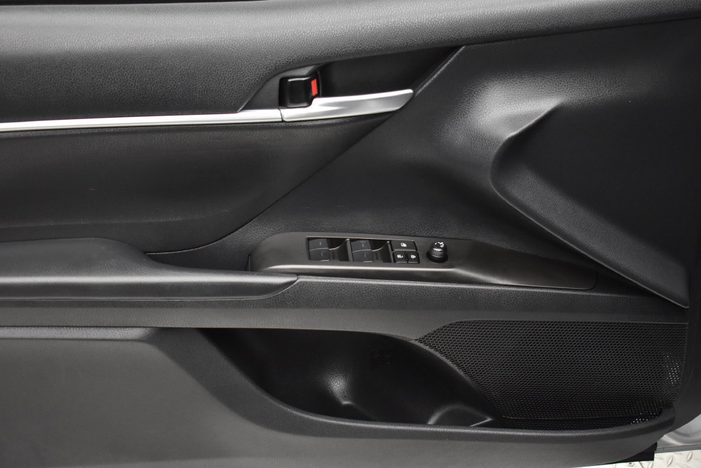 Certified 2023 Toyota Camry SE FWD image 9