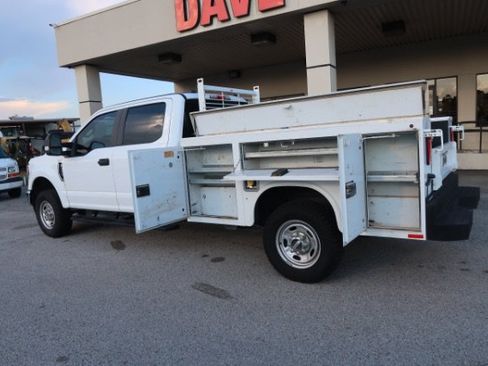 Used 2022 Ford F250 XL w/ Power Equipment Group AWD/4WD image 7