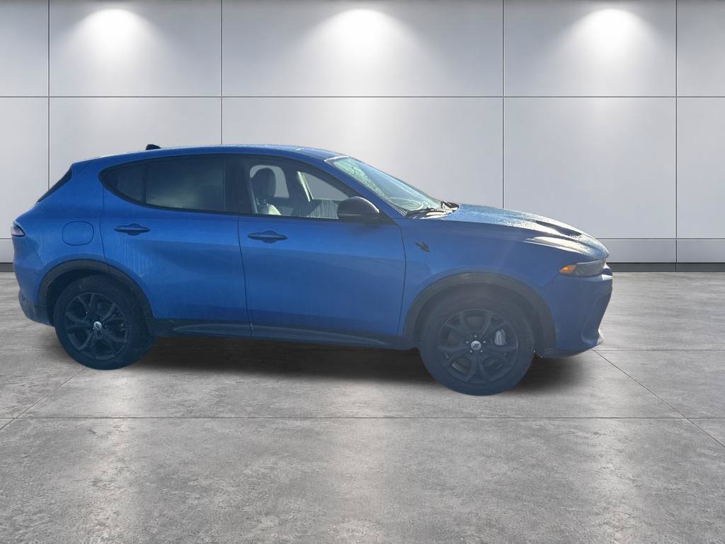 Used 2024 Dodge Hornet R/T Plus w/ R/T Blacktop Package AWD/4WD image 4
