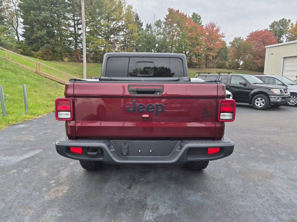 Used 2022 Jeep Gladiator Sport AWD/4WD image 4