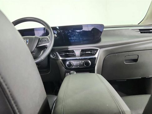 Used 2024 Buick Encore GX Sport Touring image 13