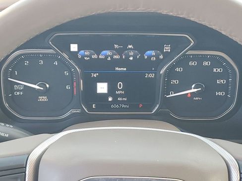 Used 2021 GMC Yukon Denali w/ Denali Premium Package image 38