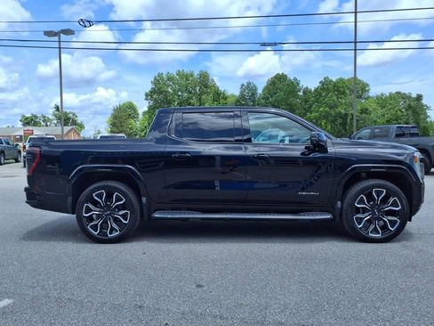 New 2025 GMC Sierra EV Denali image 2