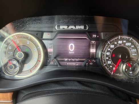 Used 2022 RAM 3500 Limited AWD/4WD image 17