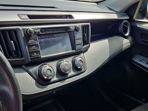 Used 2017 Toyota RAV4 LE image 16