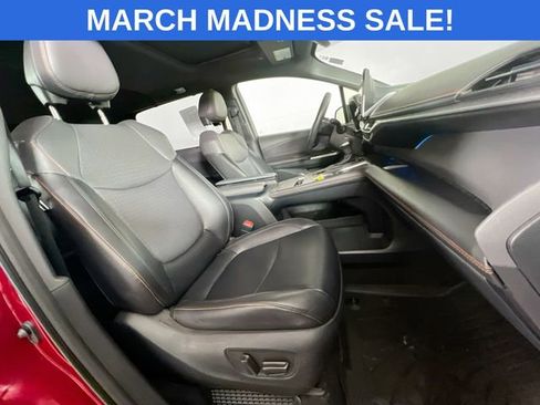 Used 2021 Toyota Sienna XSE w/ XSE Plus Package image 25