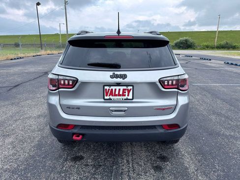 Used 2021 Jeep Compass Trailhawk AWD/4WD image 8