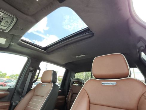 Used 2025 GMC Sierra 2500 Denali Ultimate AWD/4WD image 21